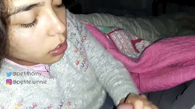 SPOLYKÁM VŠECHNO MANŽELOVO NAHROMADĚNÉ MLÉKO - UKAZUJI JAZYK SE SPERMATEM