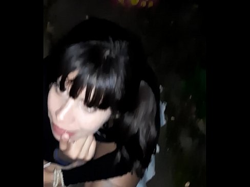 ❤️ Na ulici zduřelý penis výměnou za bonbóny ️❌ Ruské porno u nás ﹏