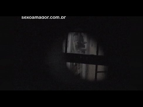 ❤️ Blondýnka se nechá tajně natáčet šmírákem ze sousedství schovaným za dutými cihlami. ️❌ Ruské porno u nás ﹏